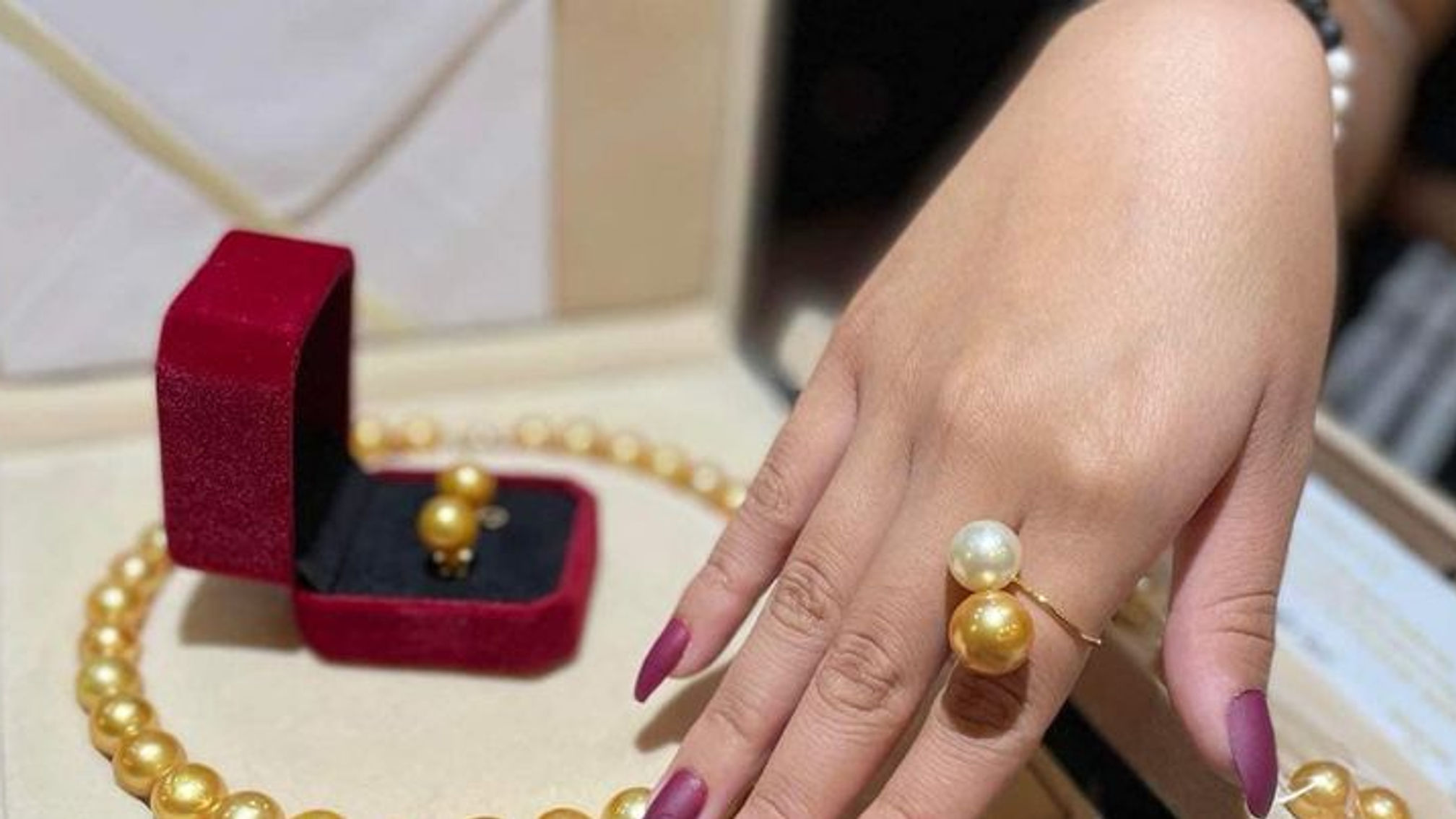 Pearls, gems and diamonds are forever 🥰💕🍀